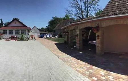 Holiday Balatonbereny/balaton 33082 بيت للعطل